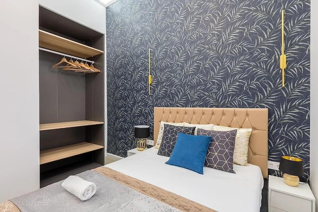 Deluxe Central Budapest Retreat - Free Parking 0*,