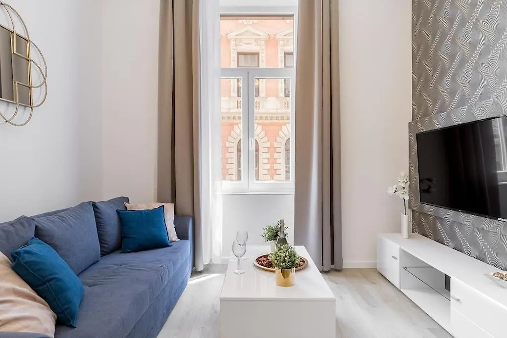 Appartamento Deluxe Central Budapest Retreat - Free Parking
